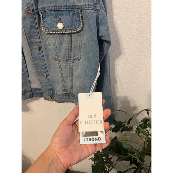 NWT womens rhinstone denim jacket (oversized small) - Picture 4 of 5